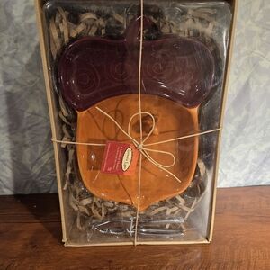 Acorn Shaped Serving Dish